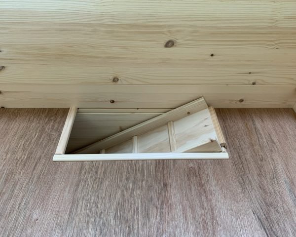 Hatch Cover for Two Tier Guinea Pig Enclosure - Image 2